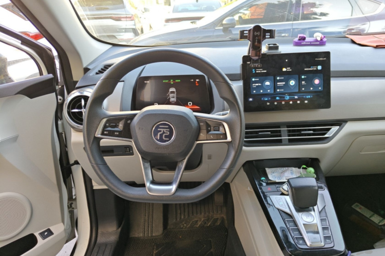 BYD Yuan Pro 2021 car image #11