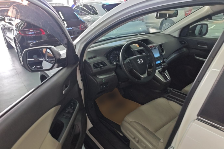 Honda CR-V 2015 #16 Honda CR-V 2015 car image #16