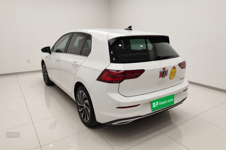 Volkswagen Golf 2022 صورة سيارة #5