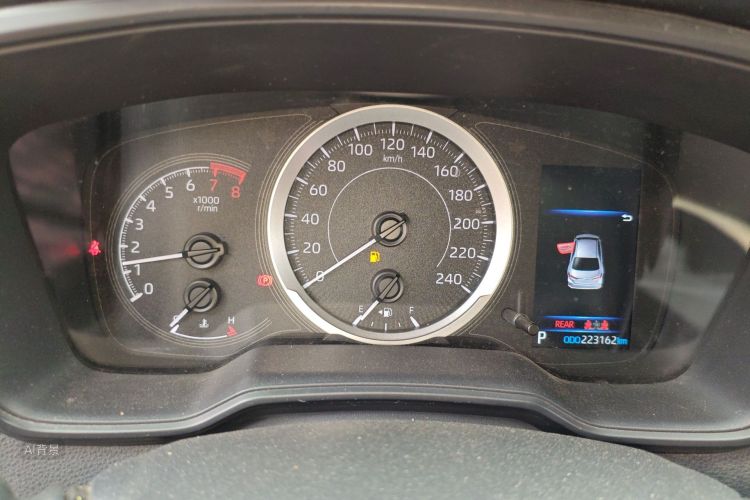 Toyota Corolla 2022 image de voiture #13