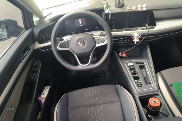 Volkswagen Golf 2023 #12 Volkswagen Golf 2023 صورة سيارة #12