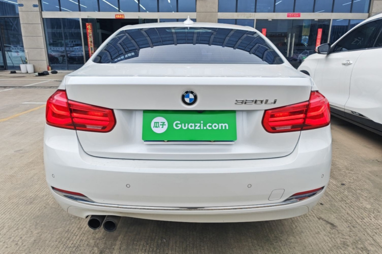 BMW 3 Series 2017 immagine di auto #4