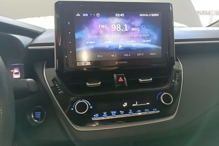 Toyota Corolla 2019 #13 Toyota Corolla 2019 car image #13