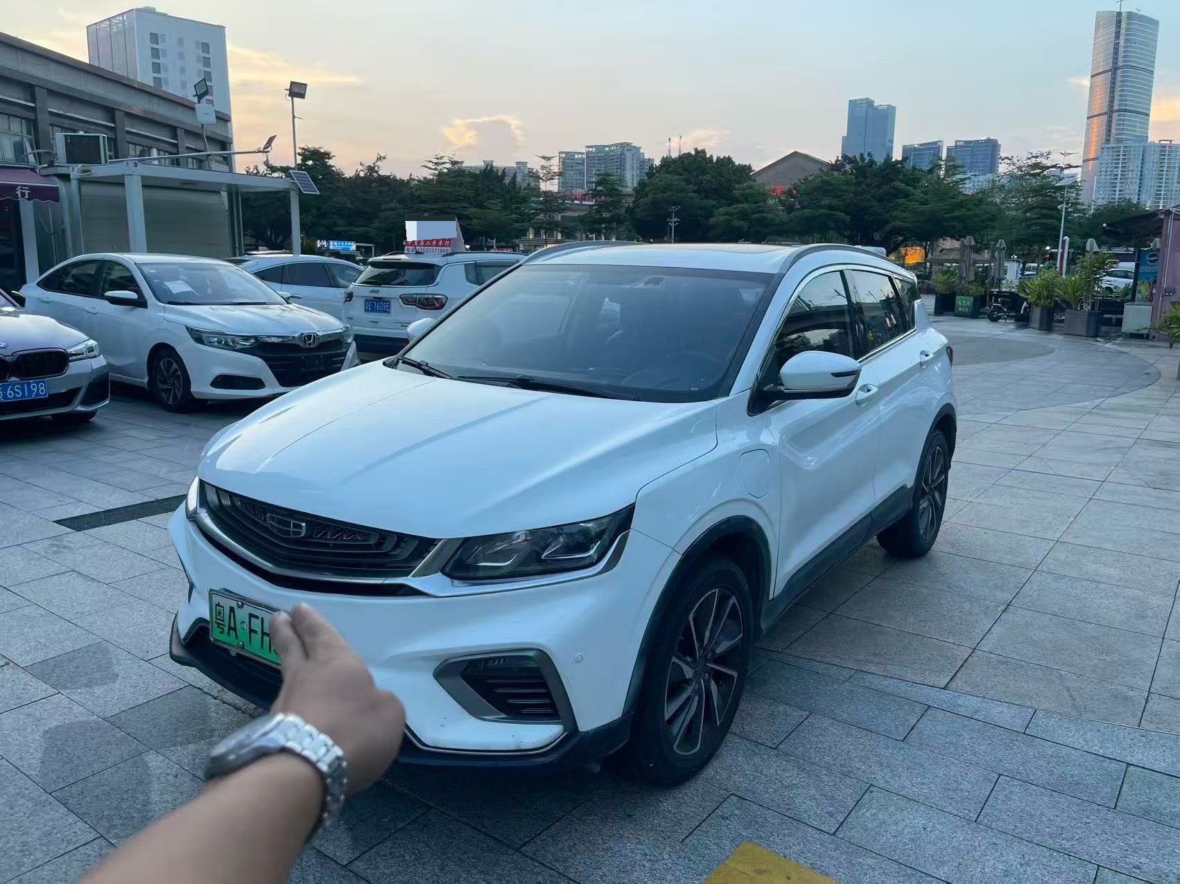 GEELY Coolray New Energy 2019 GEELY Coolray New Energy 2019 immagine di auto