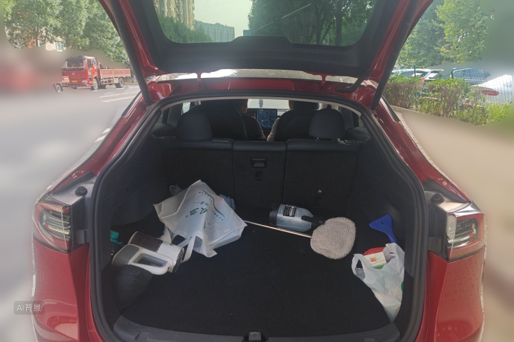 Tesla Model Y 2021 car image #21
