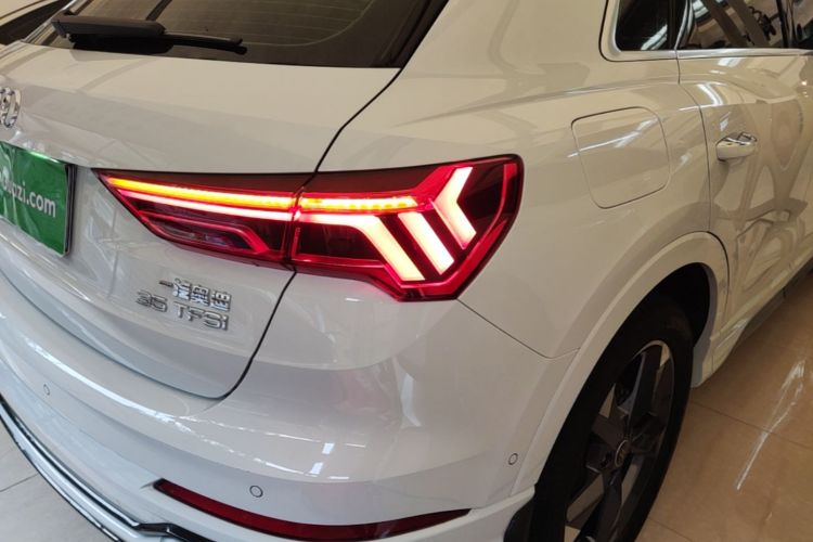 Audi Q3 2024 #8 Audi Q3 2024 car image #8