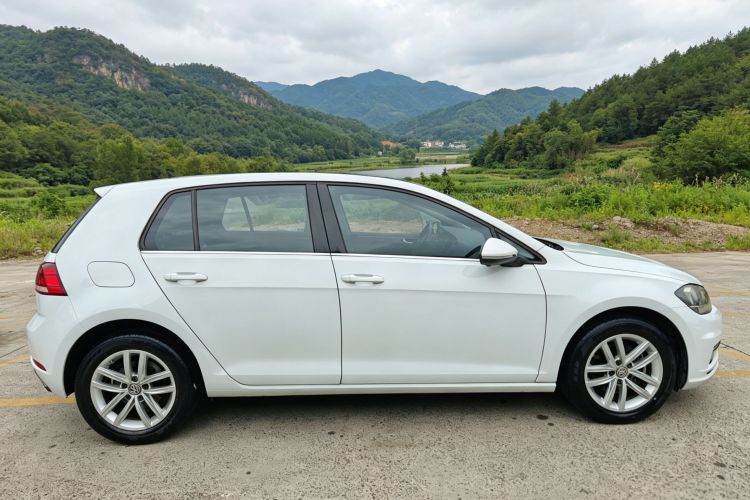 Volkswagen Golf 2019 #7 Volkswagen Golf 2019 car image #7