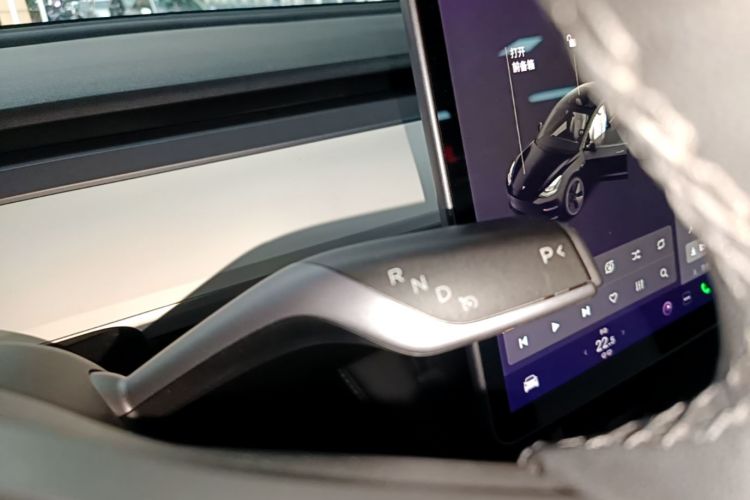 Tesla Model 3 2021 #18 Tesla Model 3 2021 car image #18