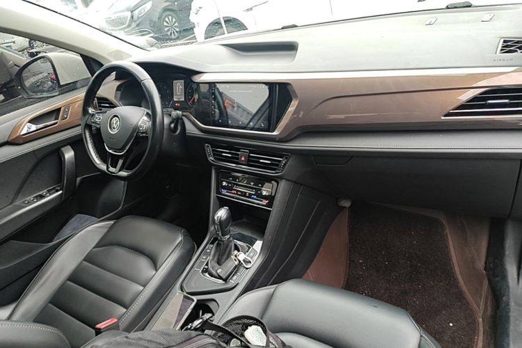 Volkswagen Tharu 2022 #10 Volkswagen Tharu 2022 immagine di auto #10