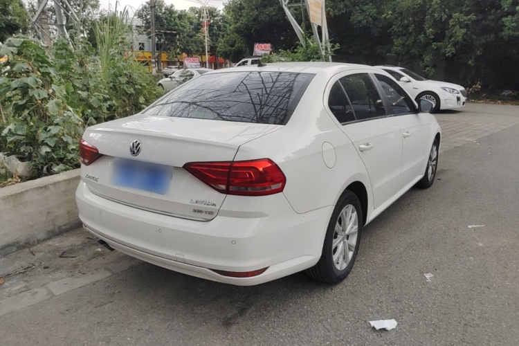 Volkswagen Lavida 2017 car image #7