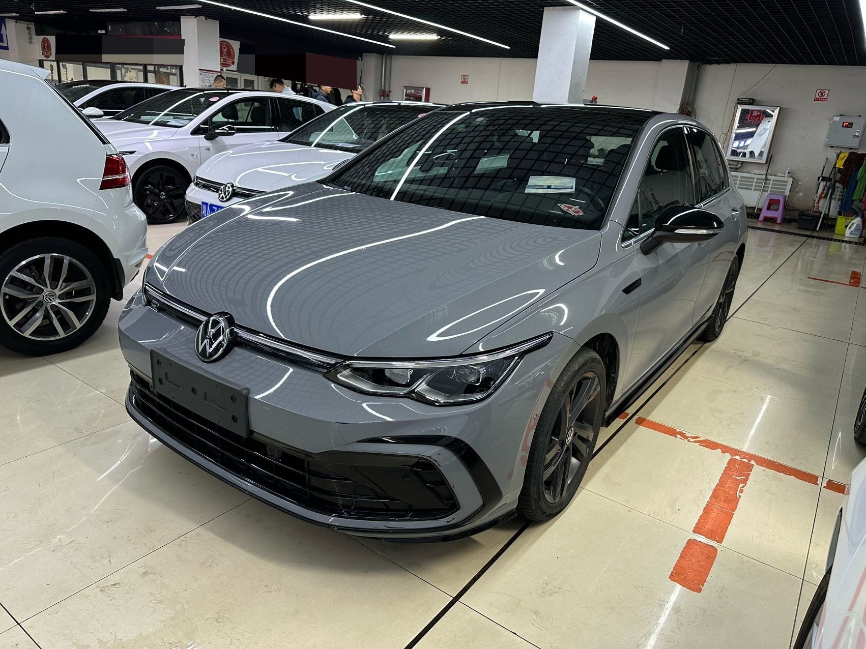 Volkswagen Golf 2023 car image 