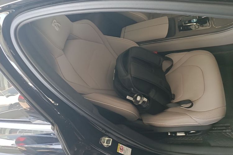 BYD Han 2024 car image #24