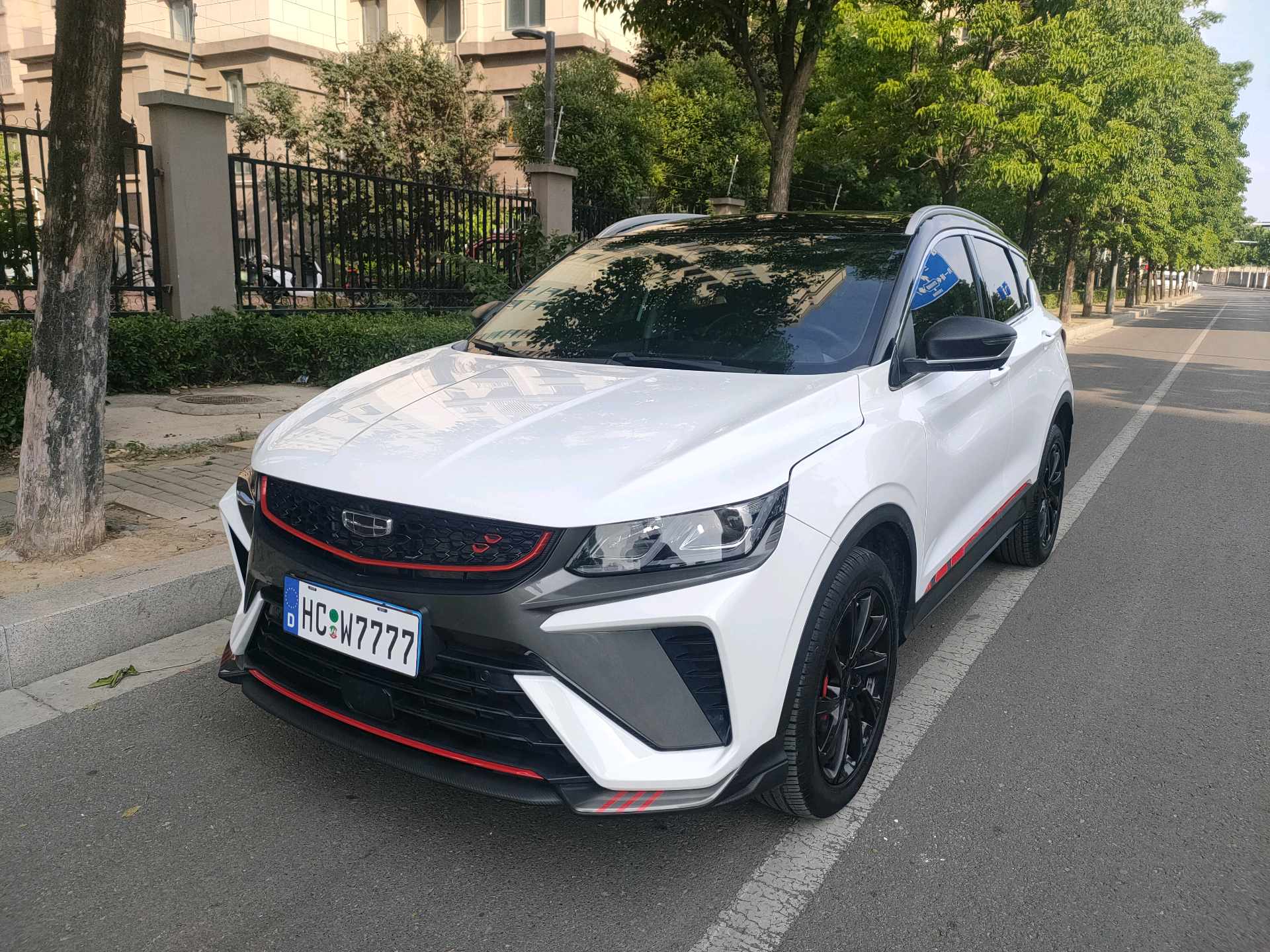 GEELY Coolray 2023 car image 