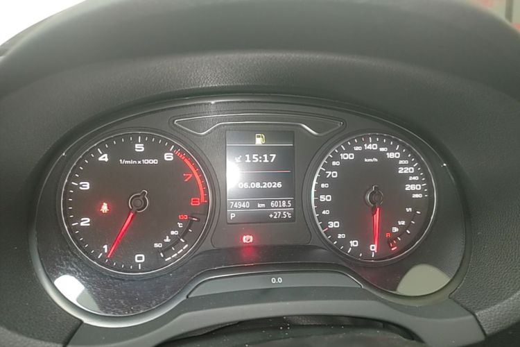 Audi A3 2015 car image #13