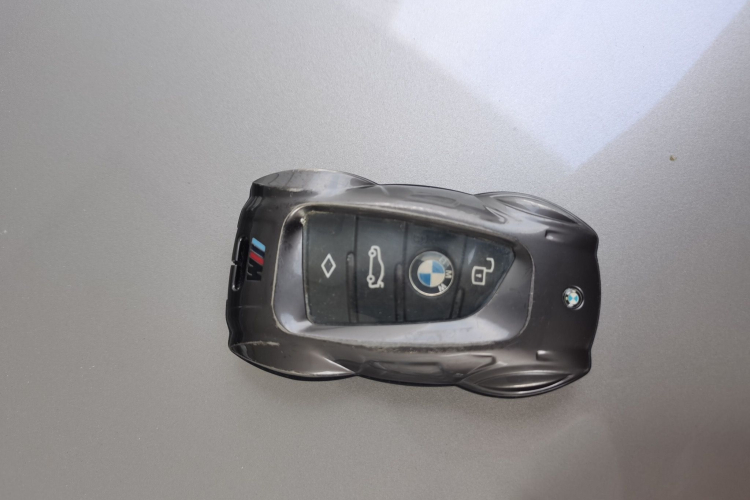 BMW 3 Series 2019 #9 BMW 3 Series 2019 car image #9