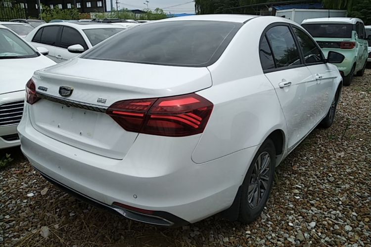 GEELY Emgrand 2019 car image #4