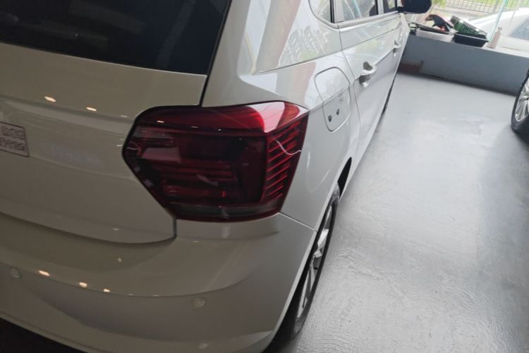Volkswagen Polo 2023 car image #8