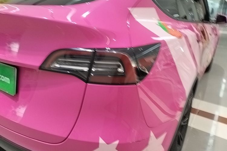 Tesla Model Y 2021 #8 Tesla Model Y 2021 car image #8