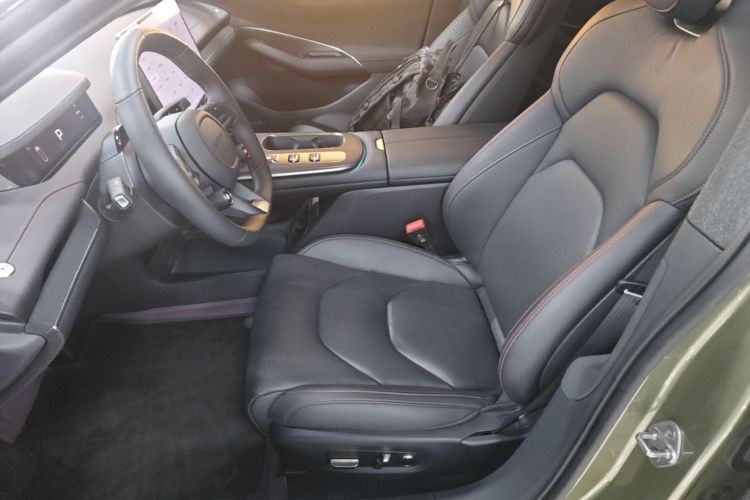 MI SU7 2025 car image #15