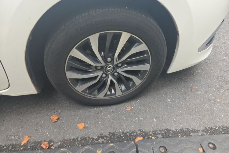 Toyota Corolla 2018 immagine di auto #9