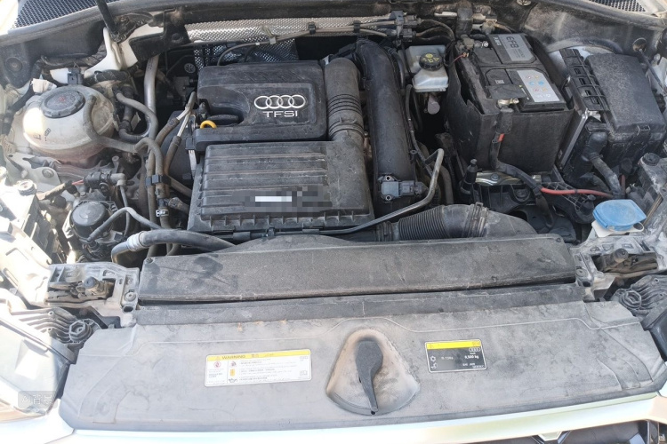 Audi Q3 2020 car image #22