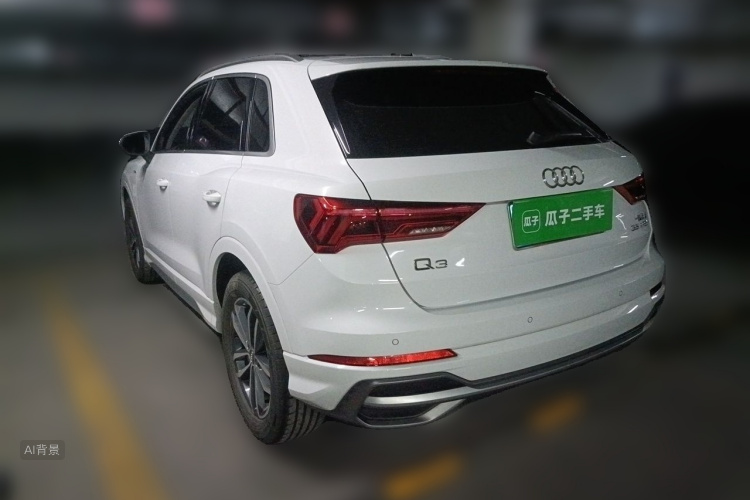 Audi Q3 2020 car image #5