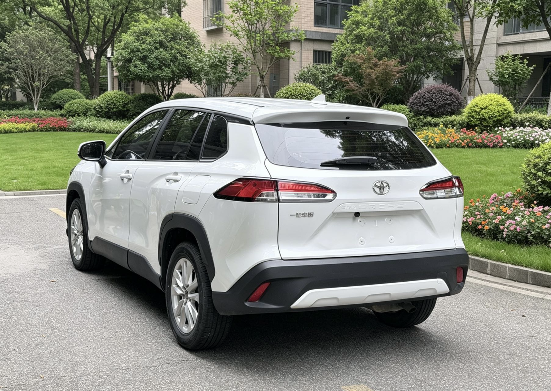 Toyota Corolla Cross 2023 immagine di auto #7