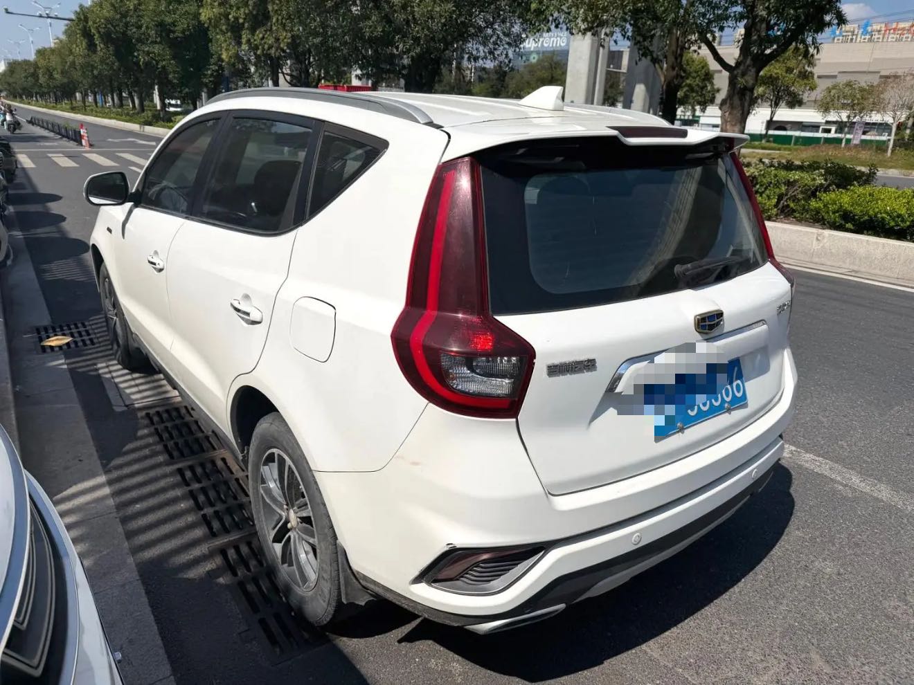 GEELY Vision X6 2018 #4 GEELY Vision X6 2018 car image #4