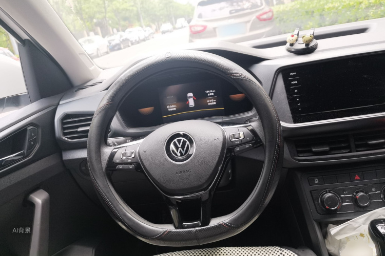 Volkswagen T-Cross 2022 #12 Volkswagen T-Cross 2022 car image #12
