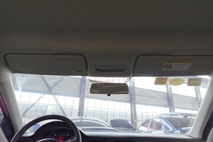 Volkswagen Santana 2016 car image #18