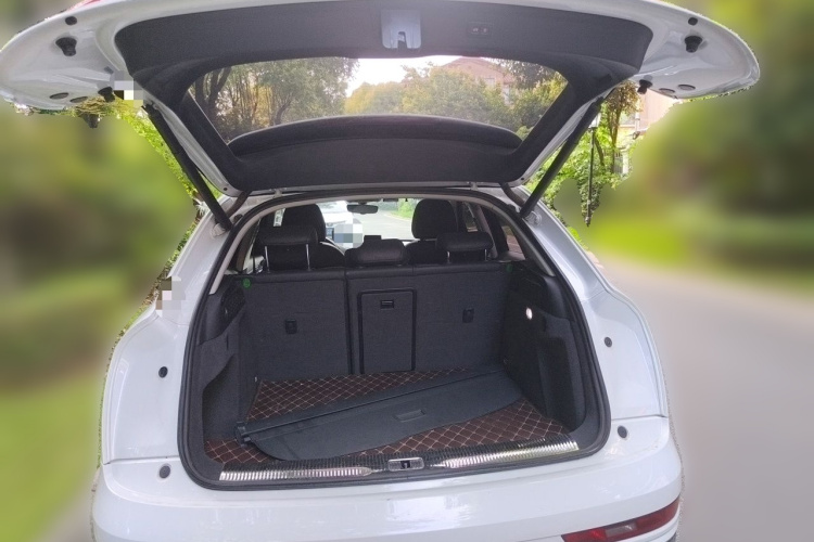 Audi Q3 2018 #21 Audi Q3 2018 car image #21
