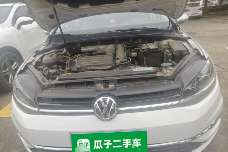 Volkswagen Golf 2020 صورة سيارة #18