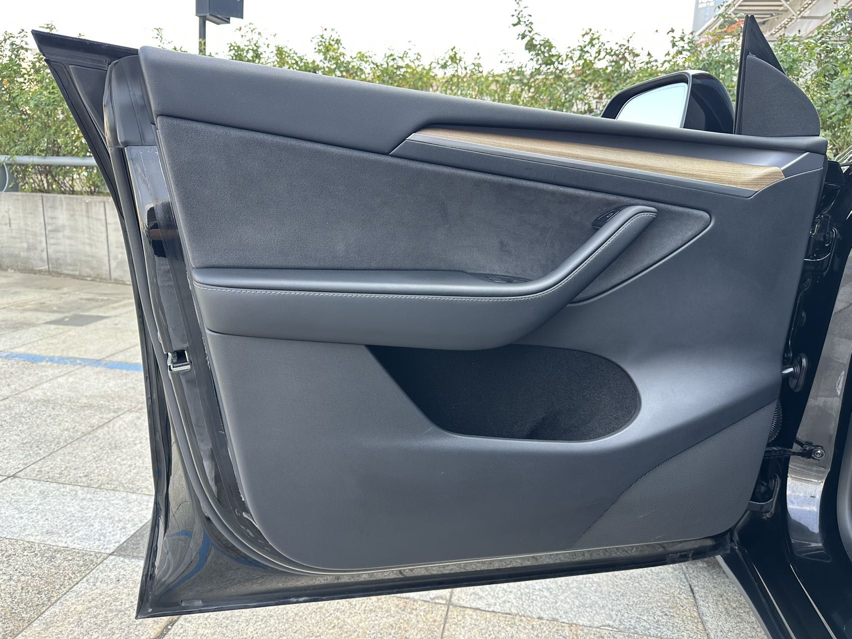 Tesla Model Y 2022 #25 Tesla Model Y 2022 car image #25