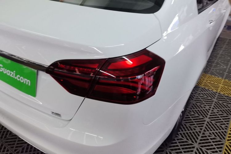 GEELY Emgrand 2020 car image #3