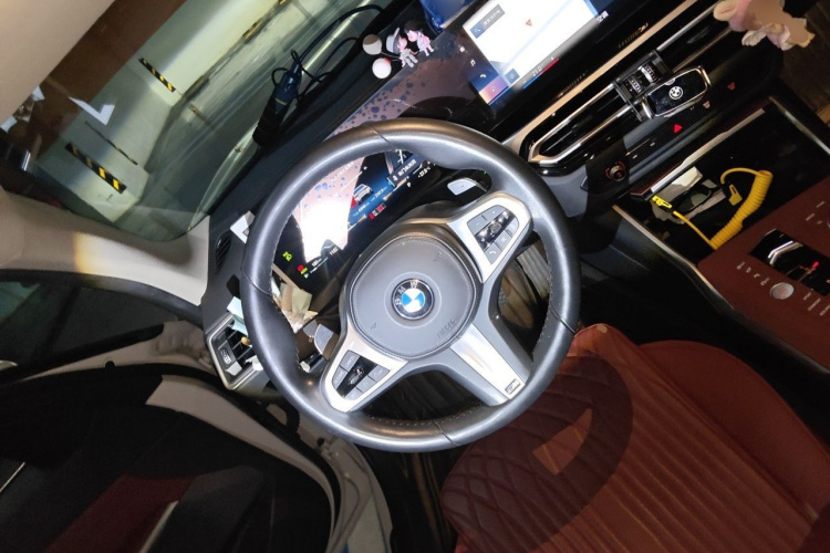 BMW 3 Series 2023 car image #11