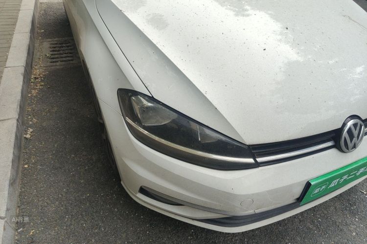 Volkswagen Golf 2018 car image #8