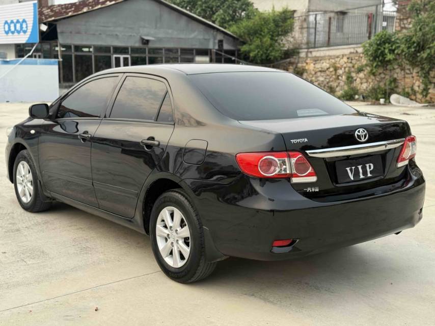 Toyota Corolla 2010 #11 Toyota Corolla 2010 car image #11
