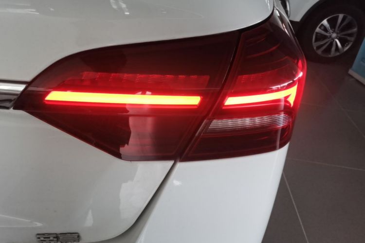 GEELY Emgrand 2022 car image #8