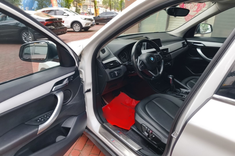 BMW X1 2018 #16 BMW X1 2018 car image #16