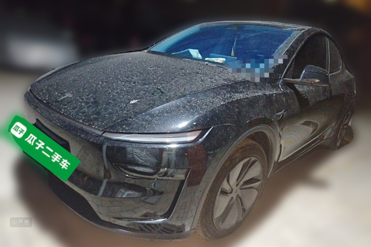 Tesla Model Y 2025 #2 Tesla Model Y 2025 car image #2
