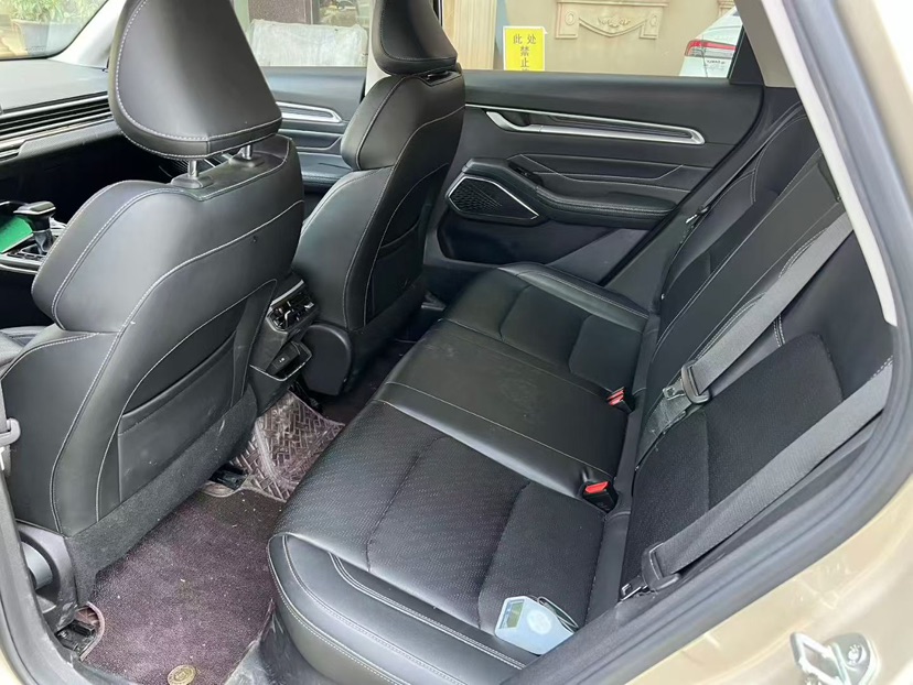GEELY Emgrand 2023 car image #3