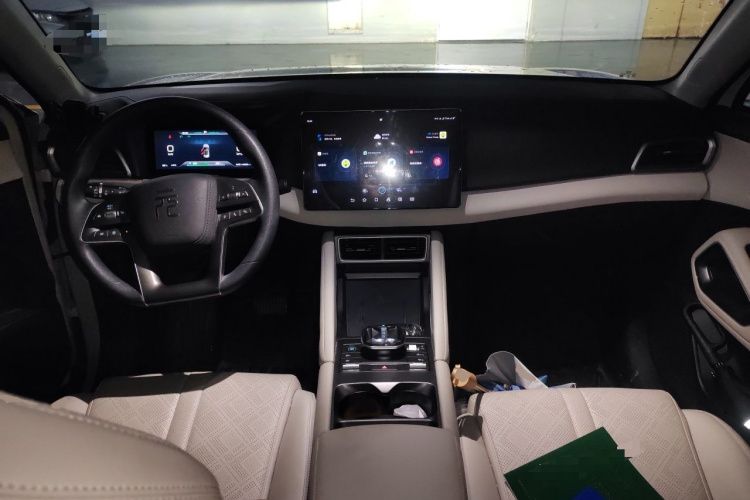 BYD YuanUP 2024 #7 BYD YuanUP 2024 immagine di auto #7