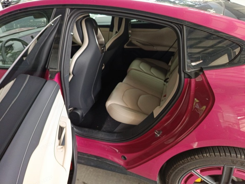 MI SU7 2025 car image #8