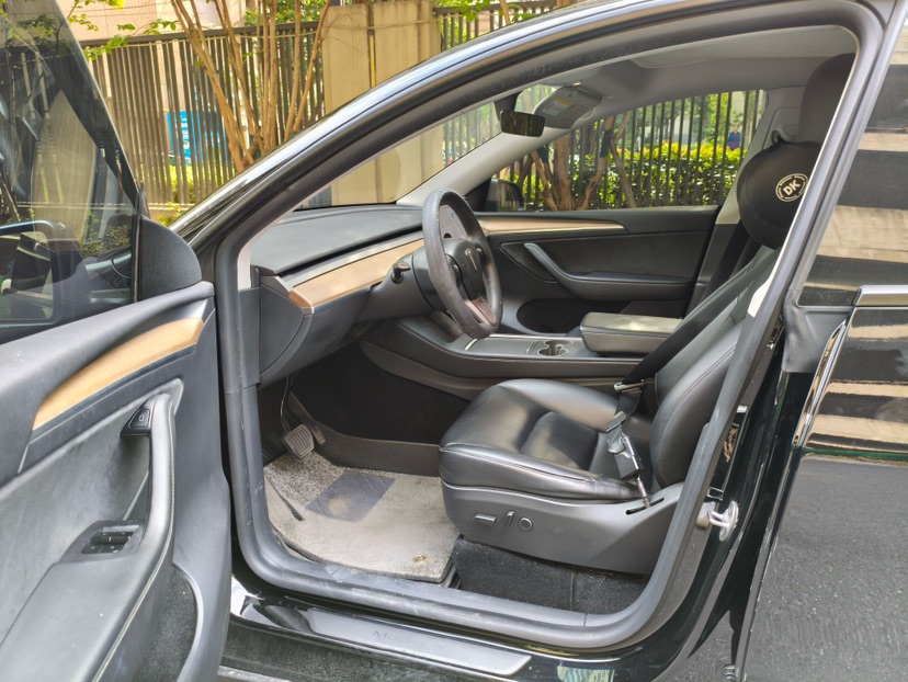 Tesla Model Y 2021 #6 Tesla Model Y 2021 car image #6