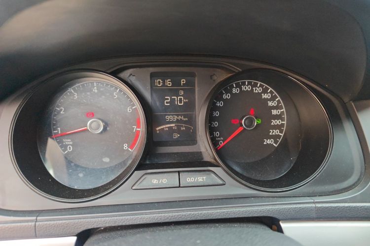Volkswagen Lavida 2017 car image #8