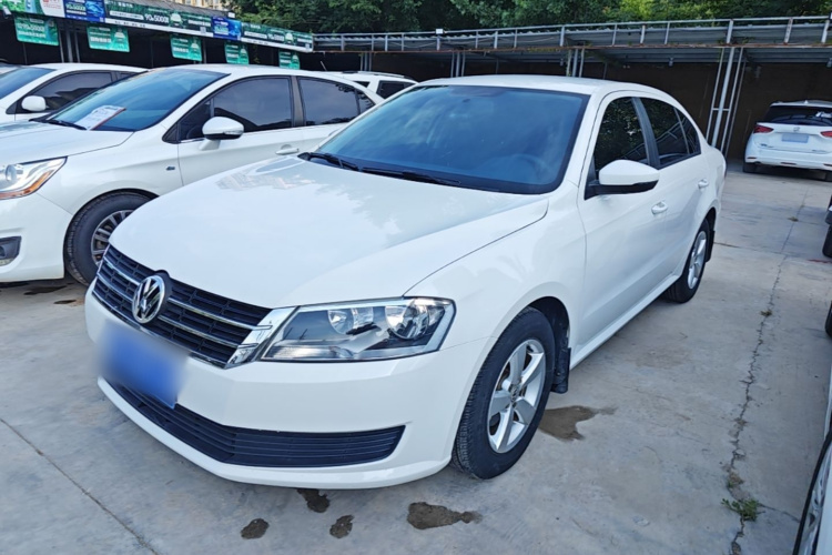 Volkswagen Lavida 2017 car image #2