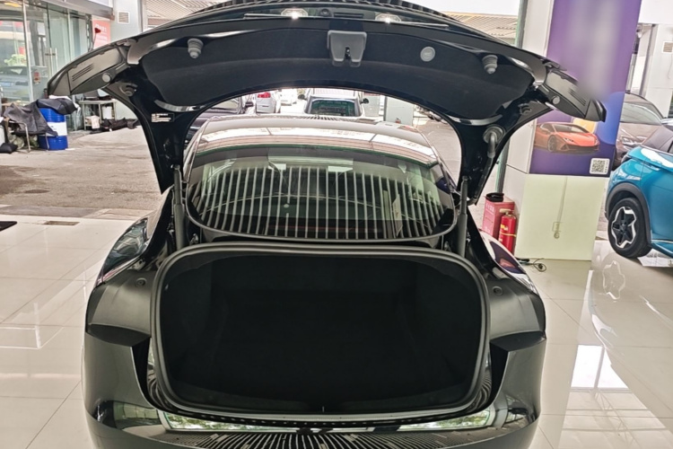 Tesla Model 3 2023 #19 Tesla Model 3 2023 car image #19