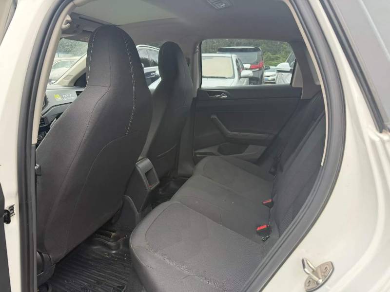 Volkswagen Polo 2019 car image #5