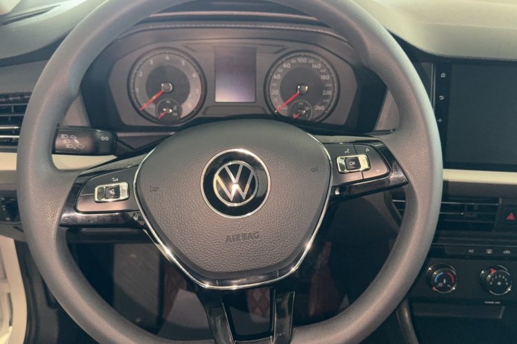 Volkswagen Lavida 2021 #19 Volkswagen Lavida 2021 car image #19