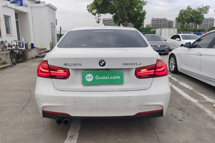 BMW 3 Series 2017 car image #6